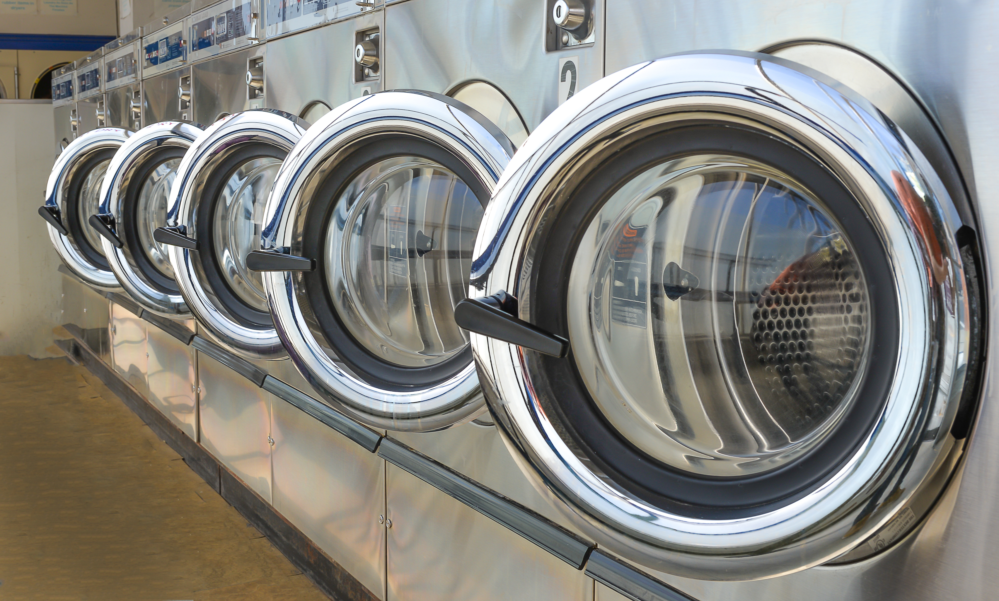 Laundromat Shutterstock 499040032